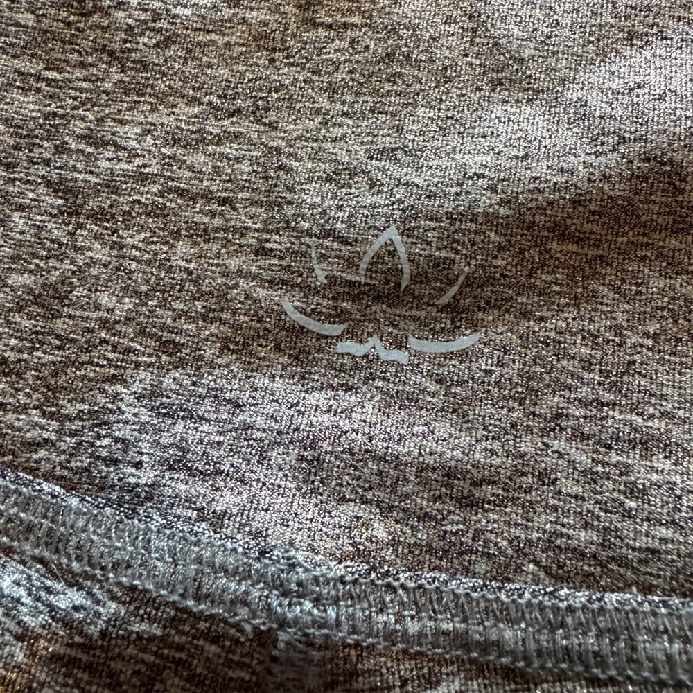 Beyond Yoga Rose Gold Dusted High Waisted 7/8 Legging Sz XS - Picture 7 of 11